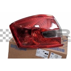 Lampa lewa zewnętrzna tył KUGA 2008 - 2012 (FORD ORYGINAŁ 1710612)