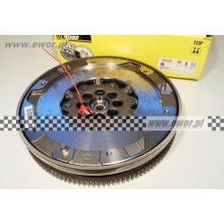 Koło dwumasowe / zamachowe BMW E81 87 E82 E88 E90 91 92 93 E60 61 E84 E83 (LUK-415055210)